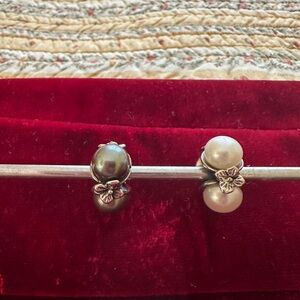 Troll beads vintage black and white pearl charms